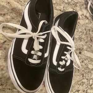 Women’s Black Vans Sneakers